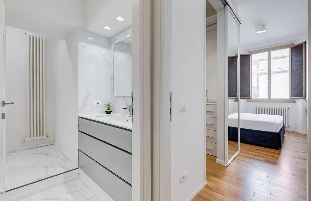 Opera Exclusive House By Premium Suites Collection-1